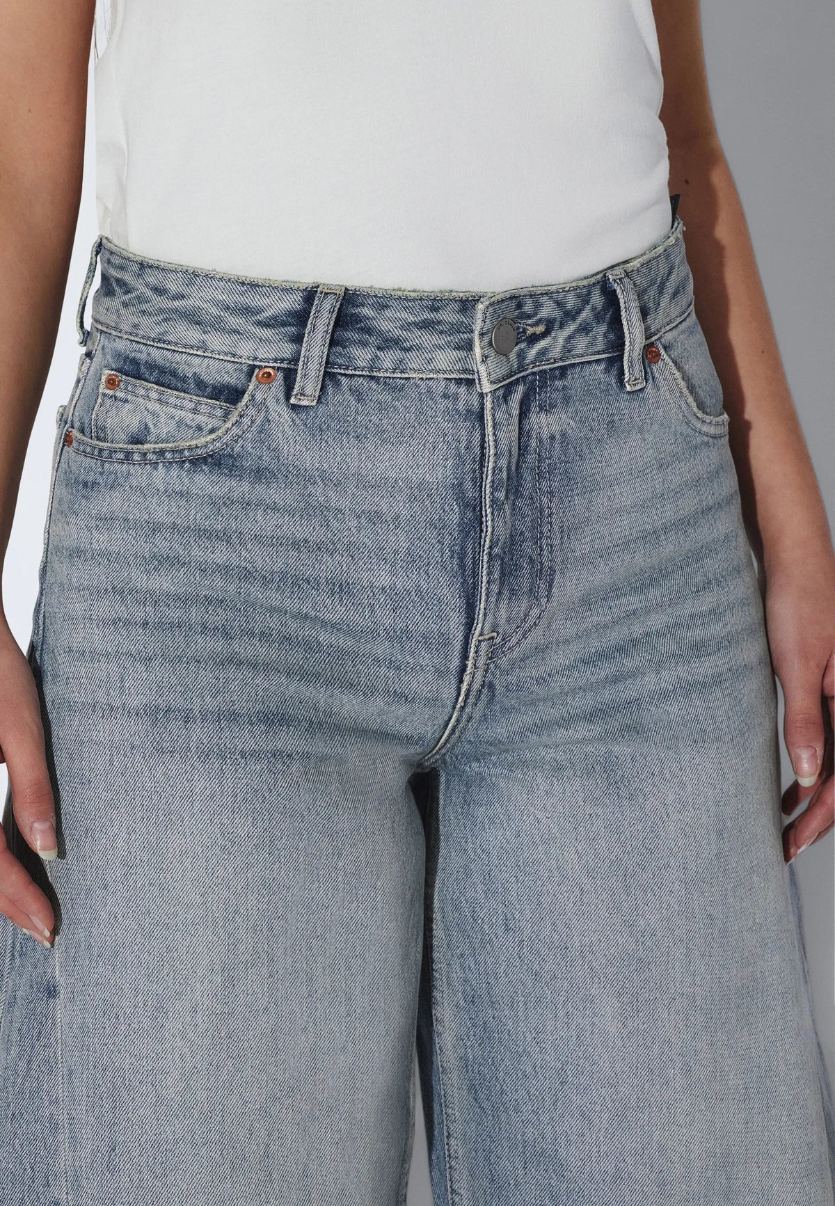 DrDenim Nanci Mid Barrel Seam
